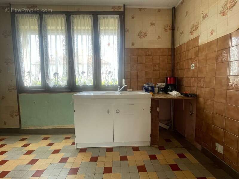Maison à CHARMES