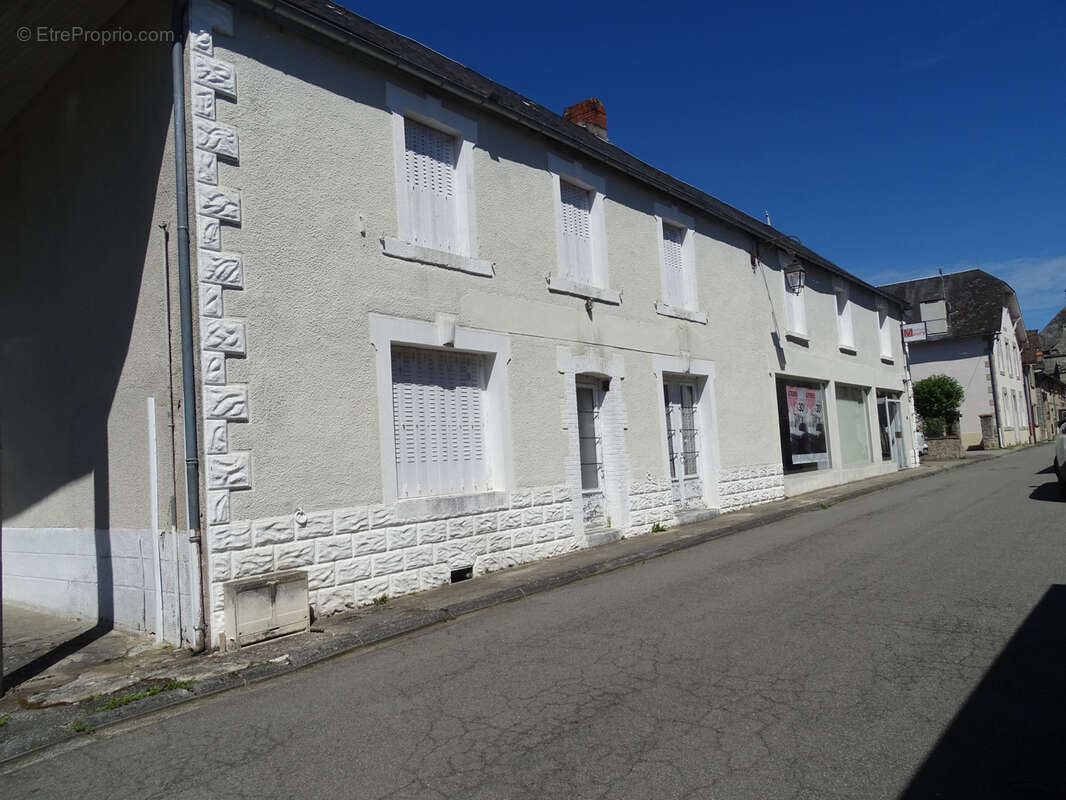 Maison à LA PORCHERIE