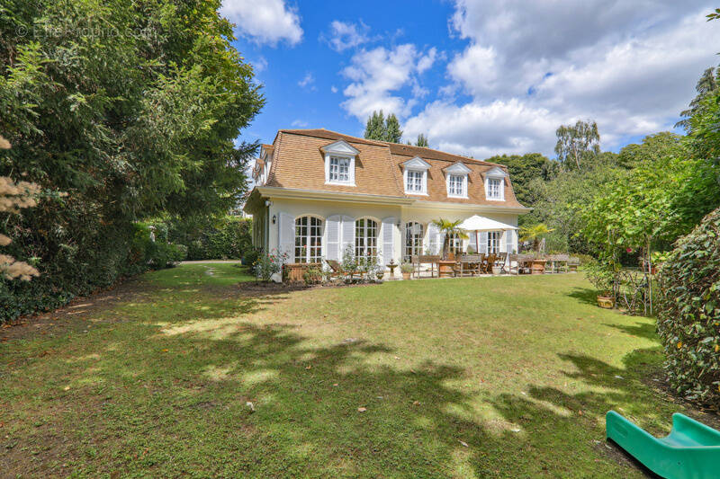 Maison à MAISONS-LAFFITTE