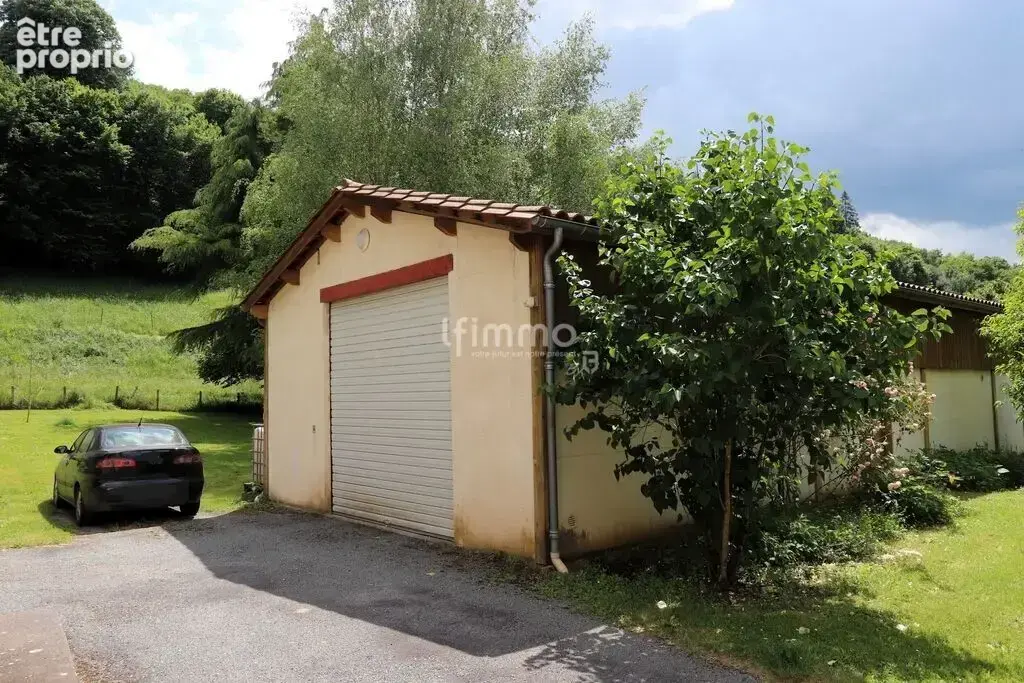 Maison - Immeuble de rapport de 185m² - photo 3