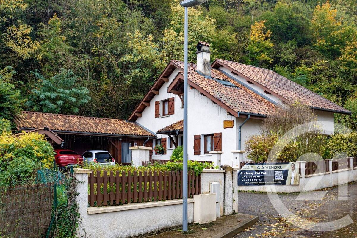 Maison à ECHIROLLES