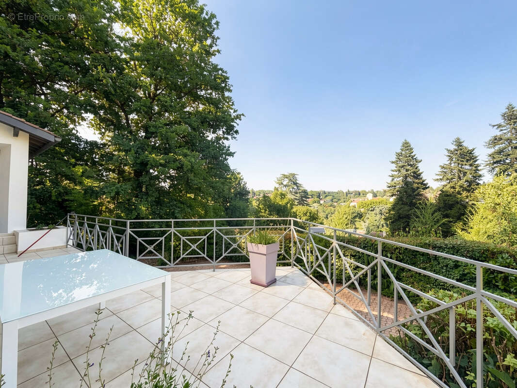 Maison d'architecte - Charbonnières-les-Bains - photo 4