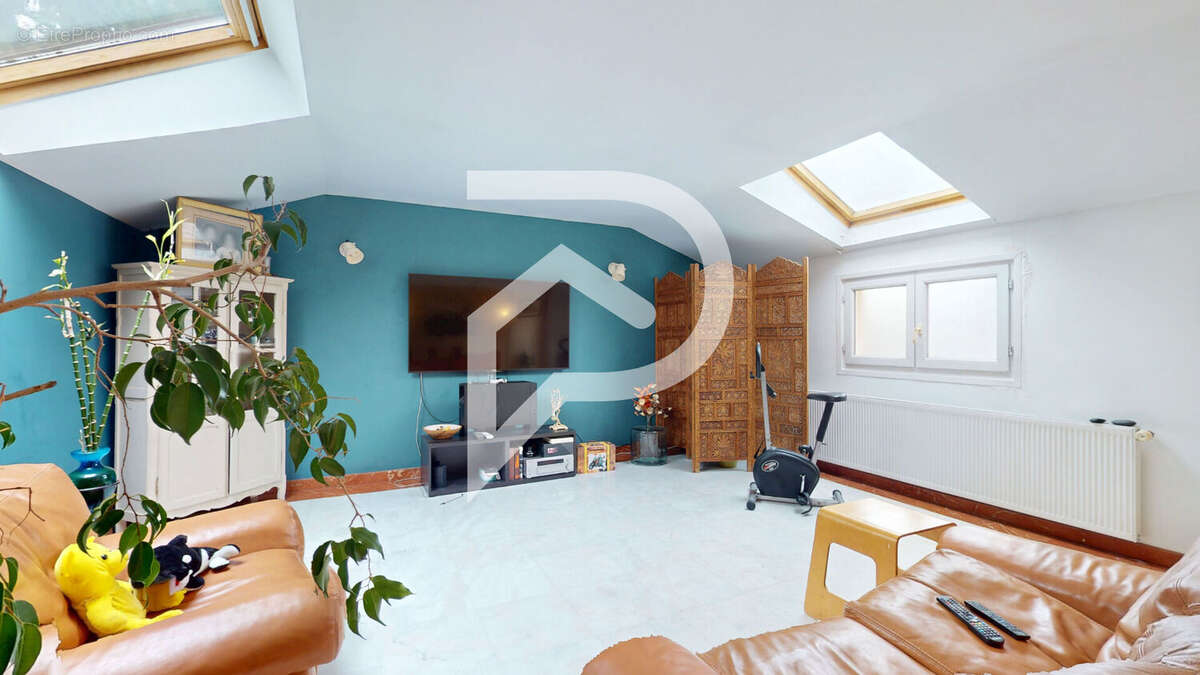 Appartement à LES MUREAUX