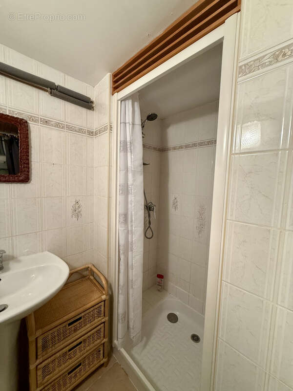 Maison à MONTAIGU-DE-QUERCY