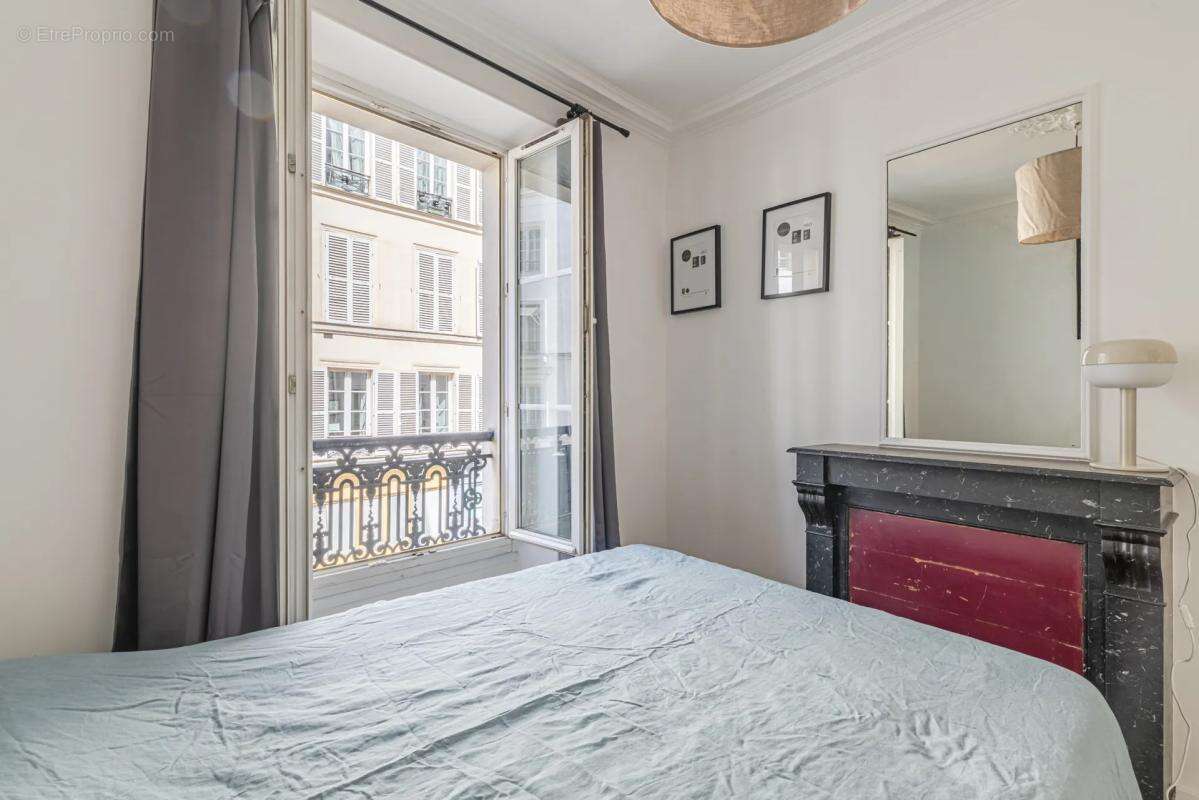 Appartement à PARIS-9E