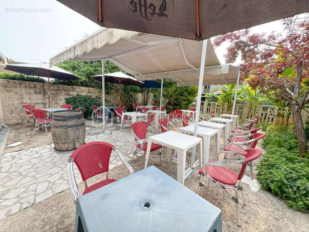 Commerce à PRESLES-EN-BRIE