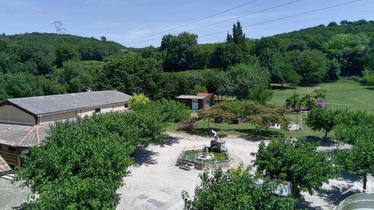 Maison à LA GARDE-ADHEMAR