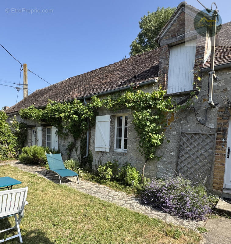 Maison à CHAINTREAUX