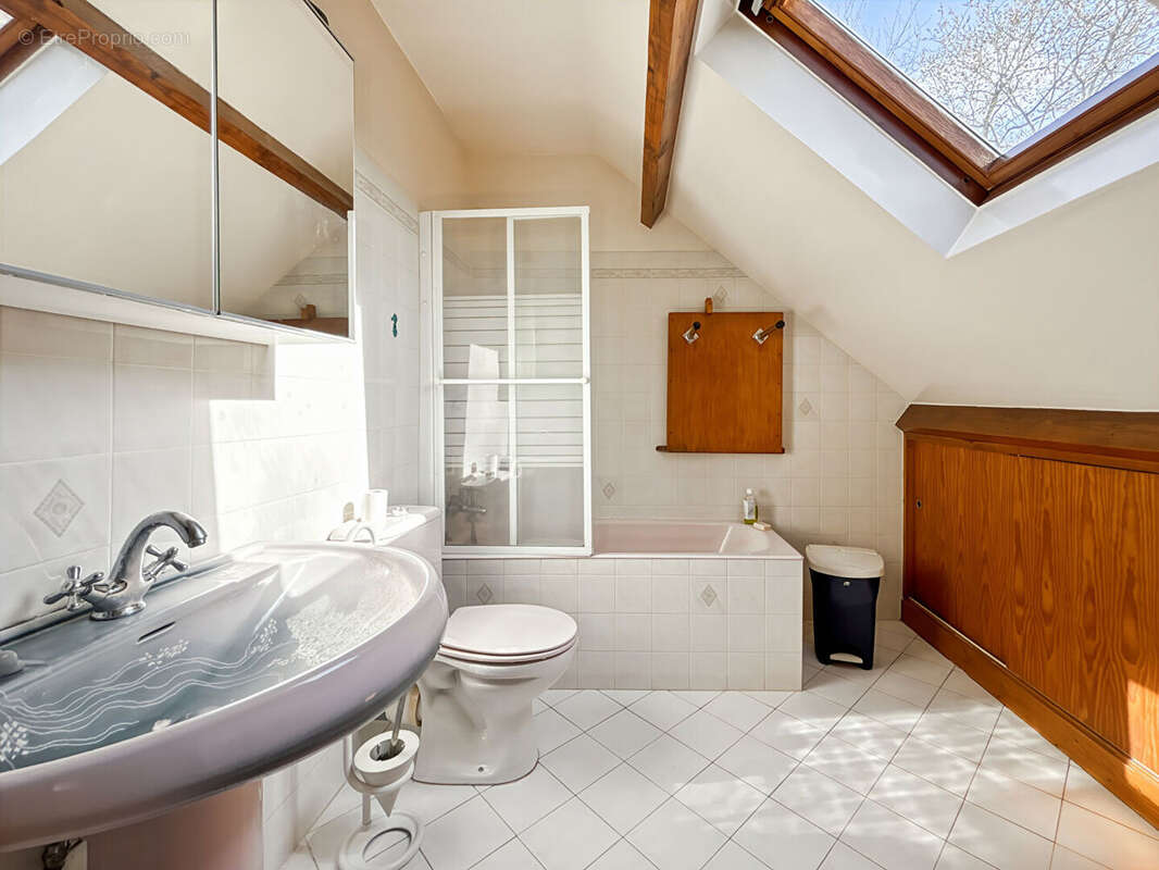 Maison à GRISY-LES-PLATRES