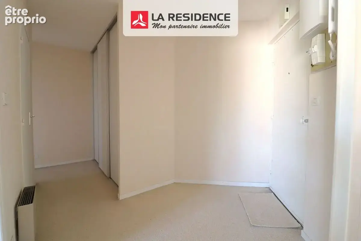 Appartement 66 m² à Buc  - photo 4