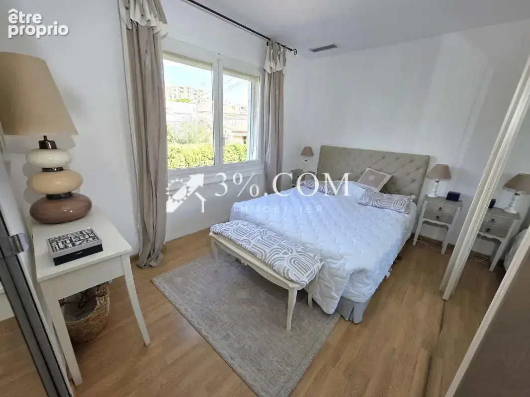 Grande maison au centre-ville de Saint-Raphaël - photo 10