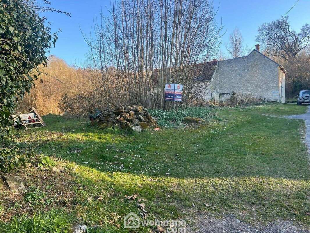 Contactez nous rapidement - Terrain à NOUVION-LE-VINEUX