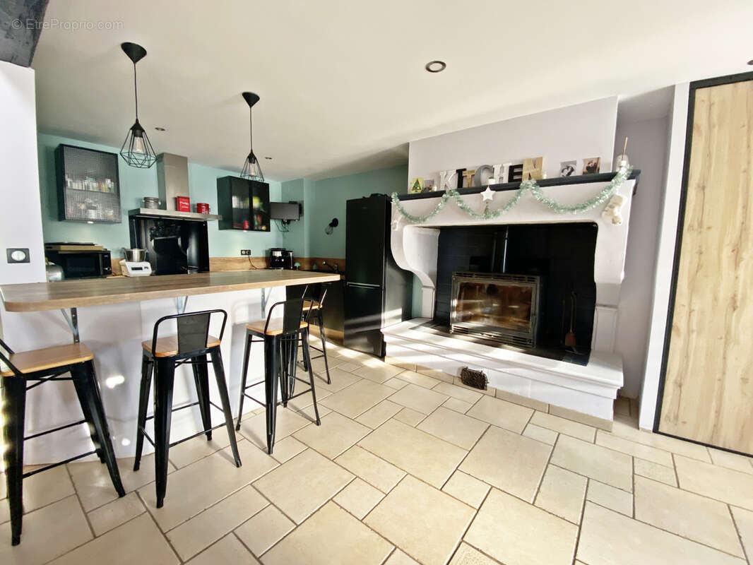 Maison à MENIL-LA-HORGNE