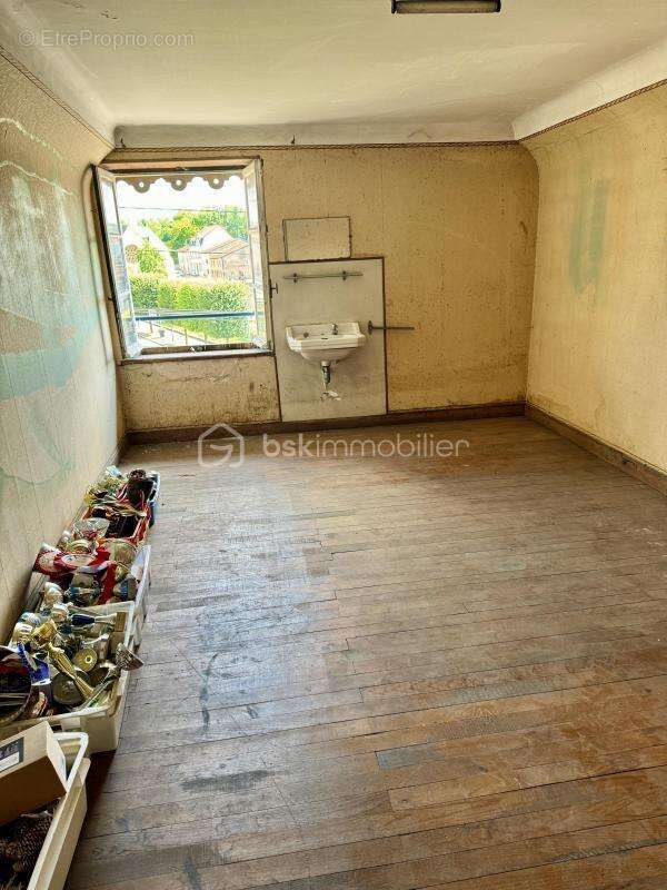 Appartement à COURCELLES-CHAUSSY