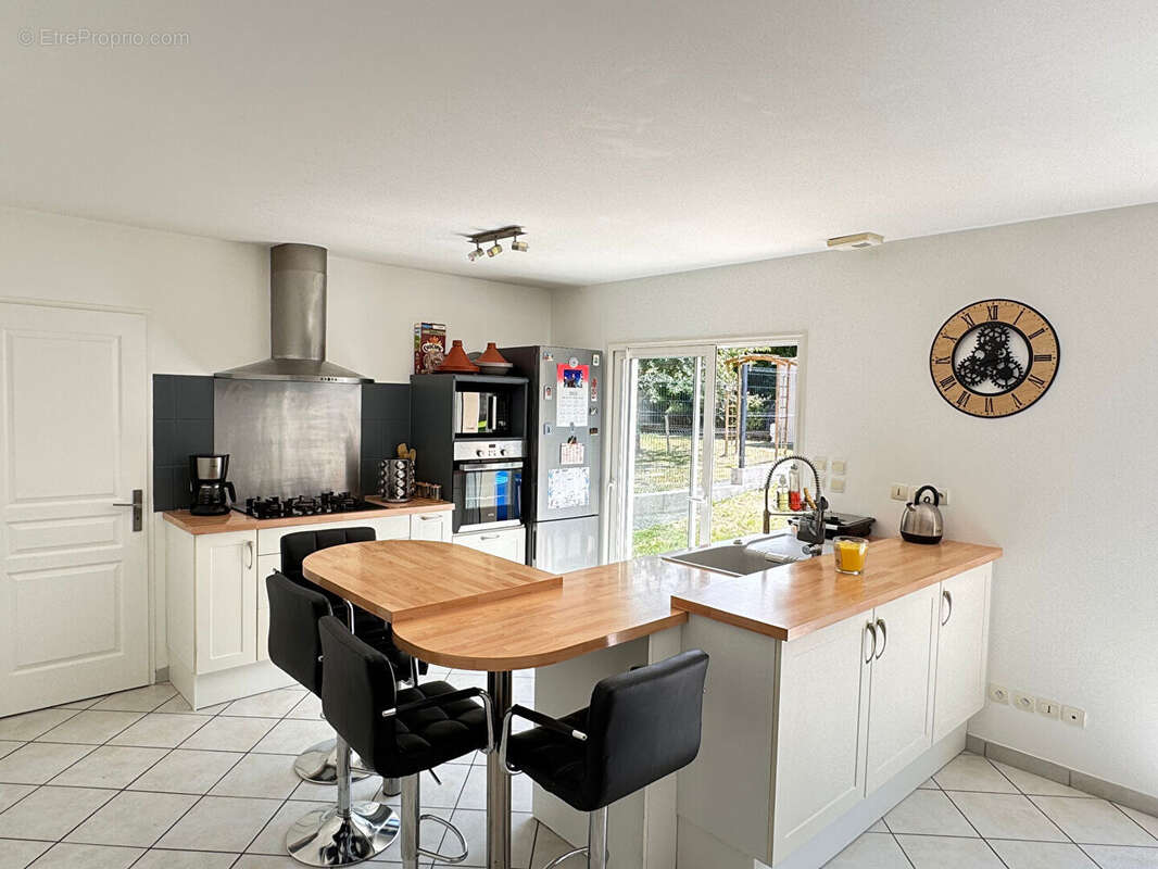 Maison à TONNAY-CHARENTE