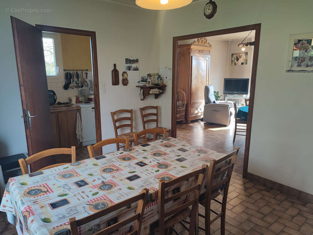 Maison à LES HERBIERS