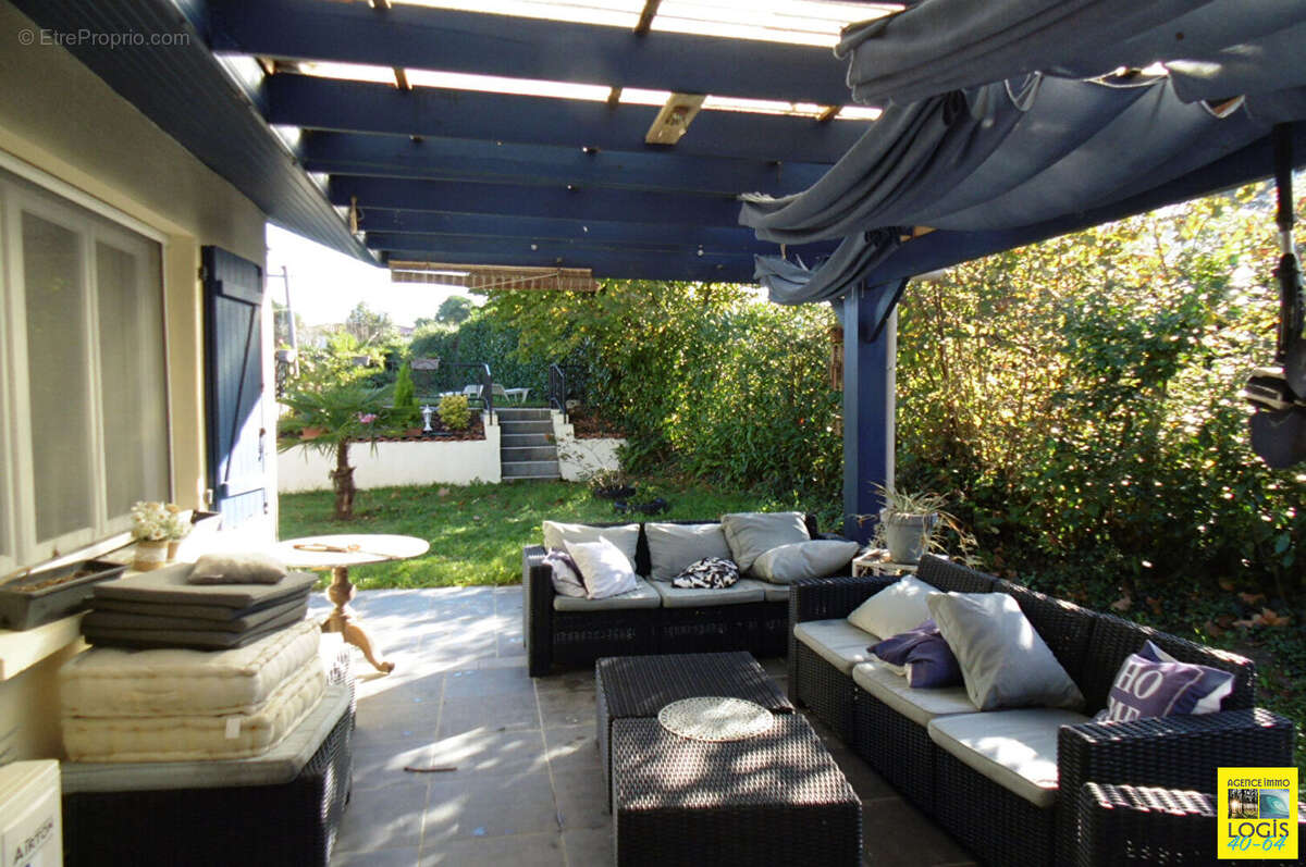 Maison à PORT-DE-LANNE