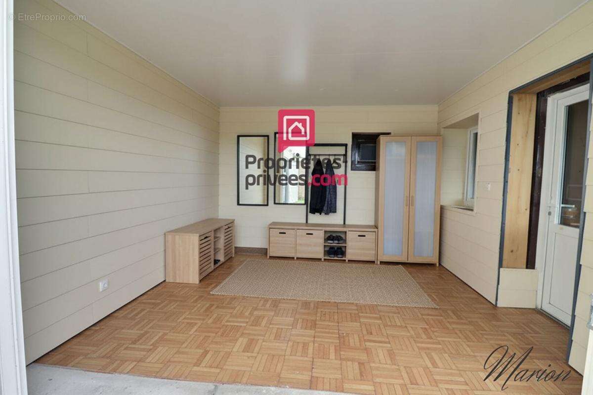 Maison à LE MESNIL-SUR-BULLES