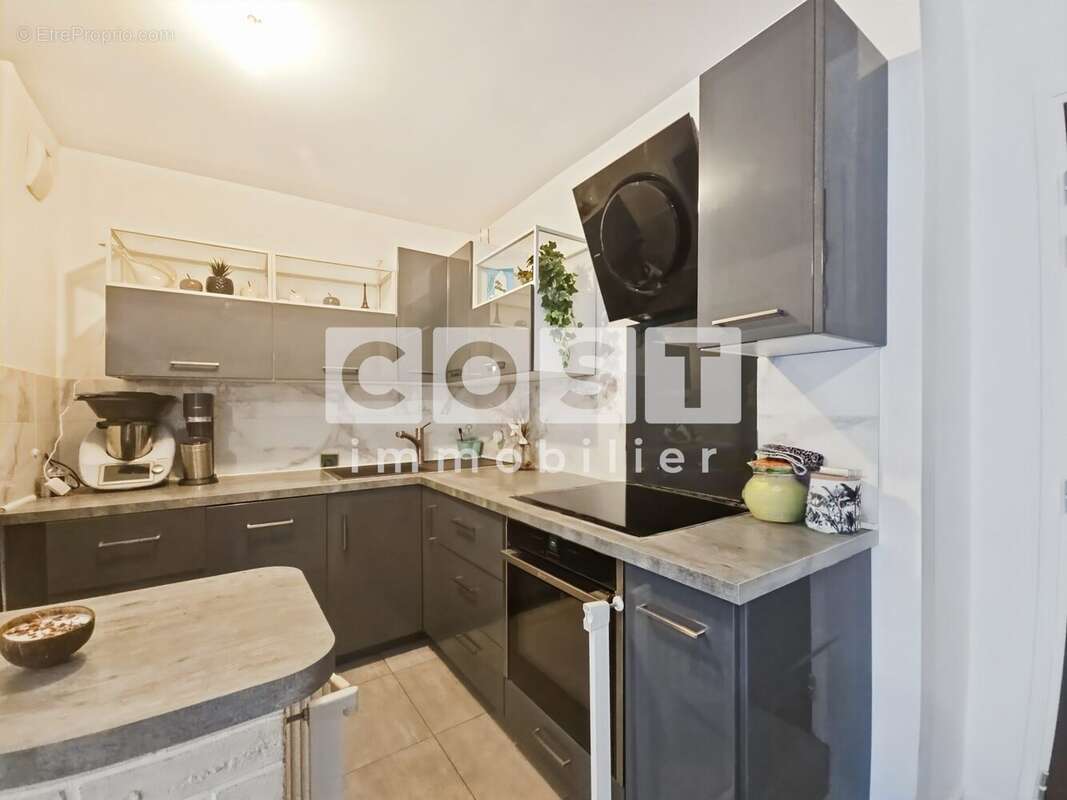 Appartement à BOIS-COLOMBES