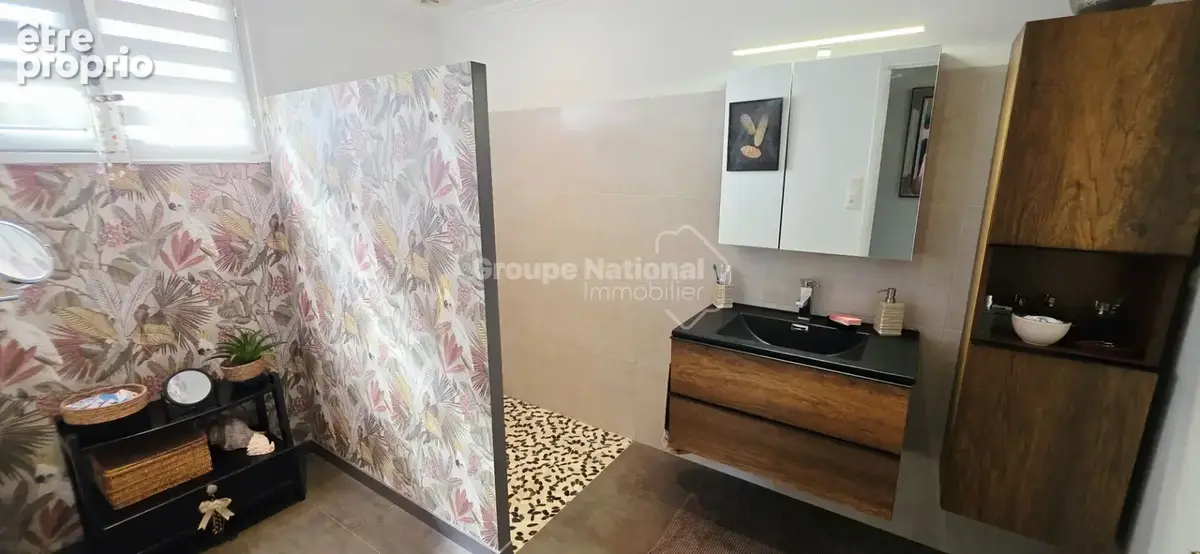 Maison rénovée de 150m² + Appartement de 45m² - photo 9