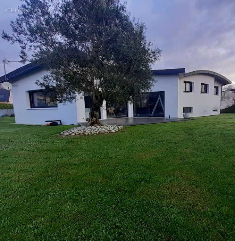 Maison à SAINT-DIVY