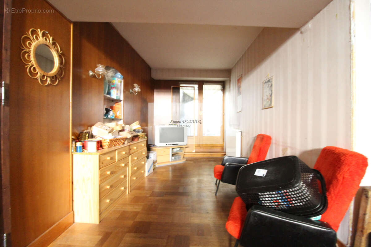 ENSEMBLE IMMOBILER : T4 ; T2 local commercial et grange - photo 15