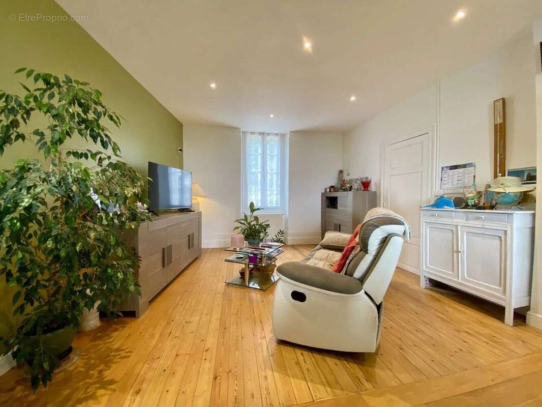 Appartement à MONFLANQUIN