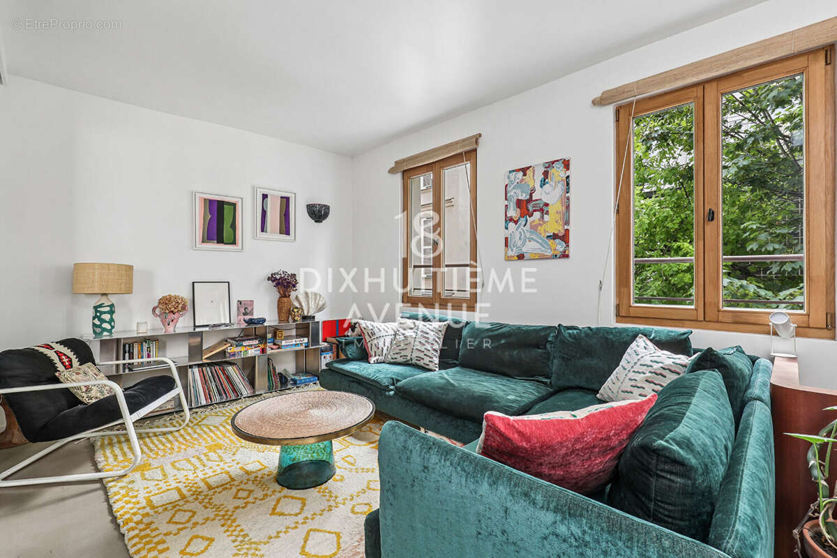 Appartement à PARIS-18E