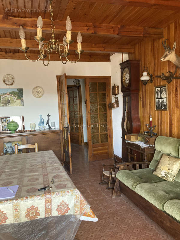 Appartement à CLANS