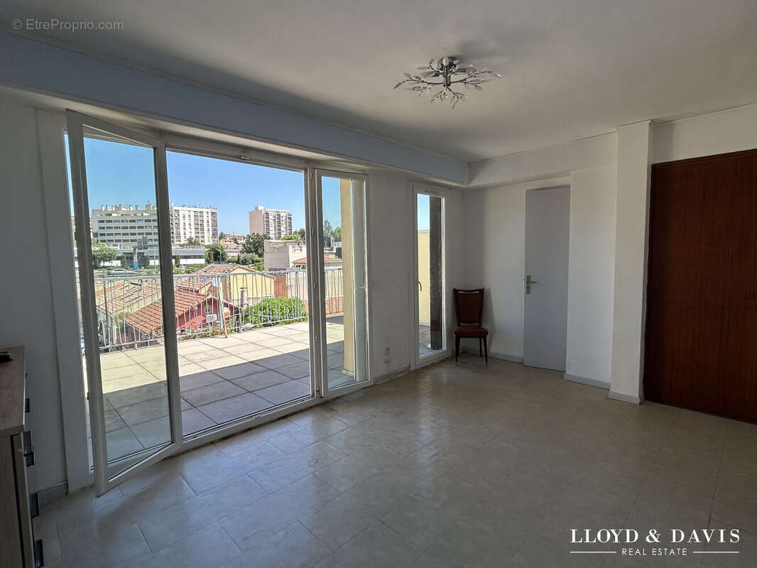 Appartement à MARSEILLE-10E