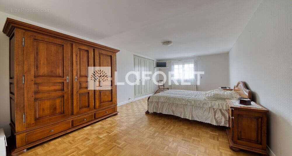 Maison à ROISSY-EN-BRIE