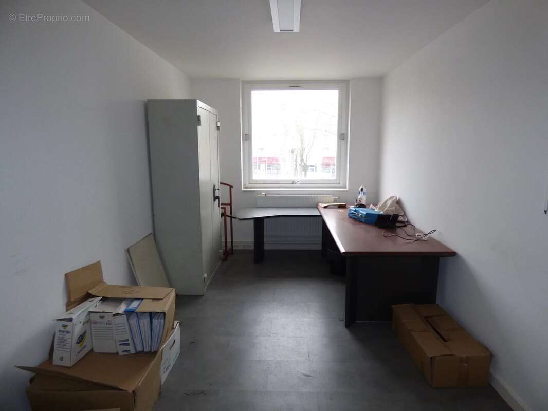 Commerce à COURCOURONNES