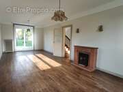 Maison à SAINT-JUNIEN