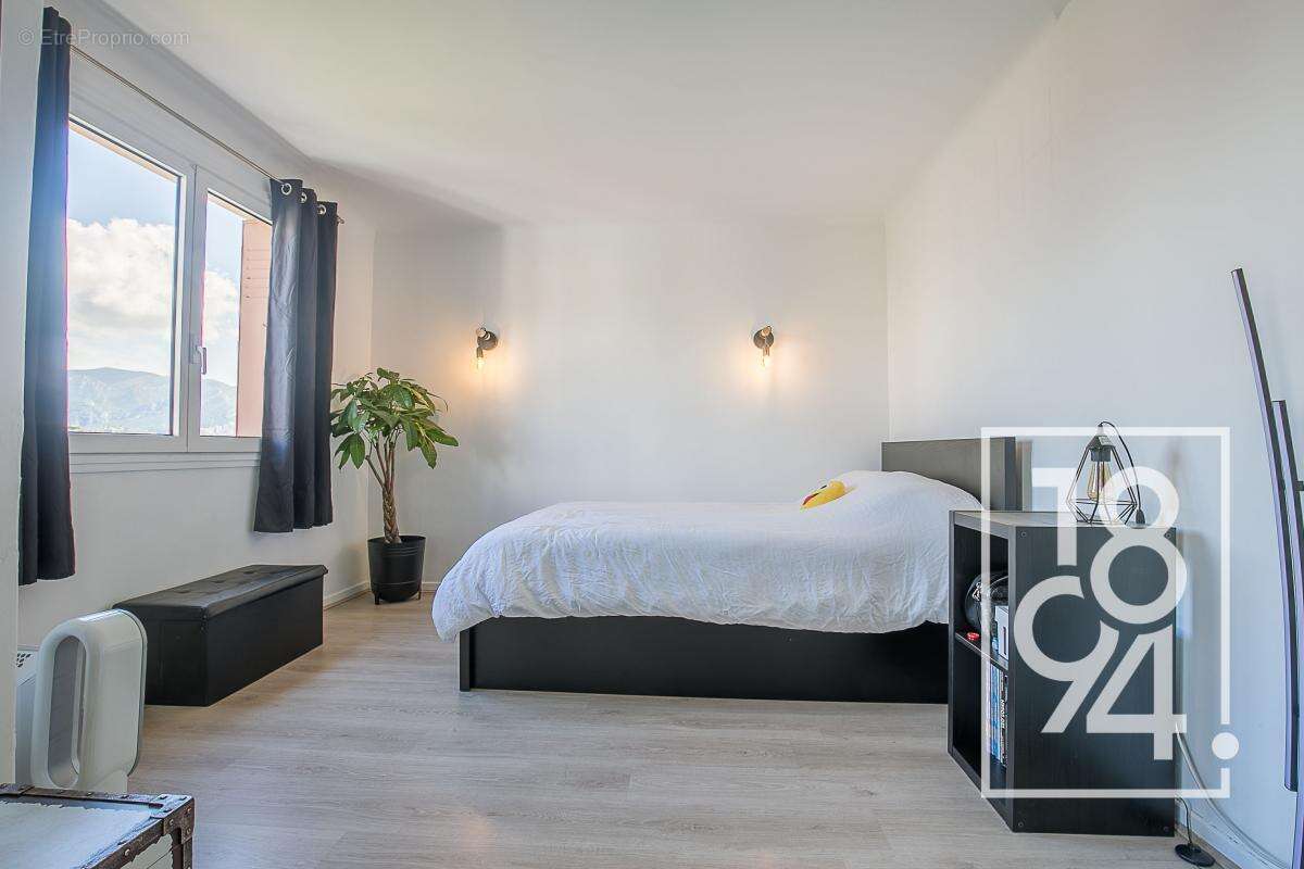 Appartement à MARSEILLE-10E