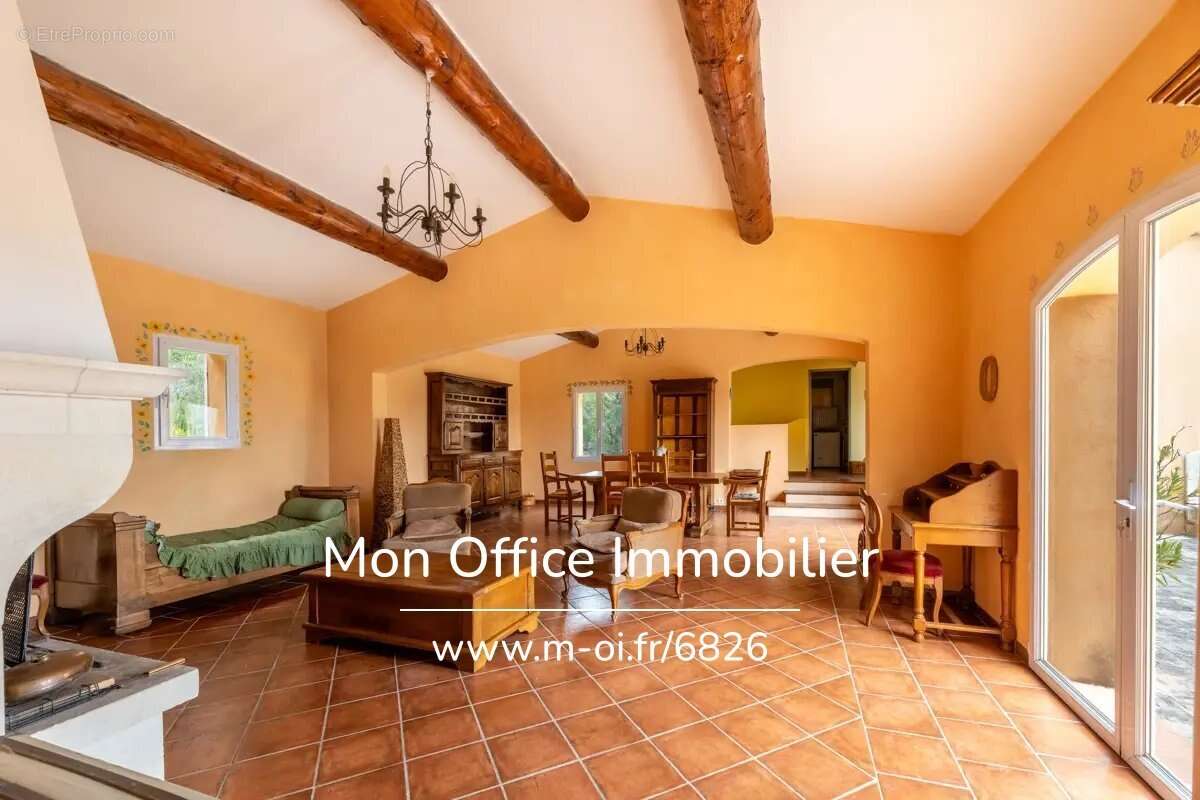 Référence : 6826-SJO - Maison familiale en impasse à Cadenet (84160) SOUS-OFFRE:  VUE DOMINANTE ET DEGAGEE -3 chambres - garage- - photo 15