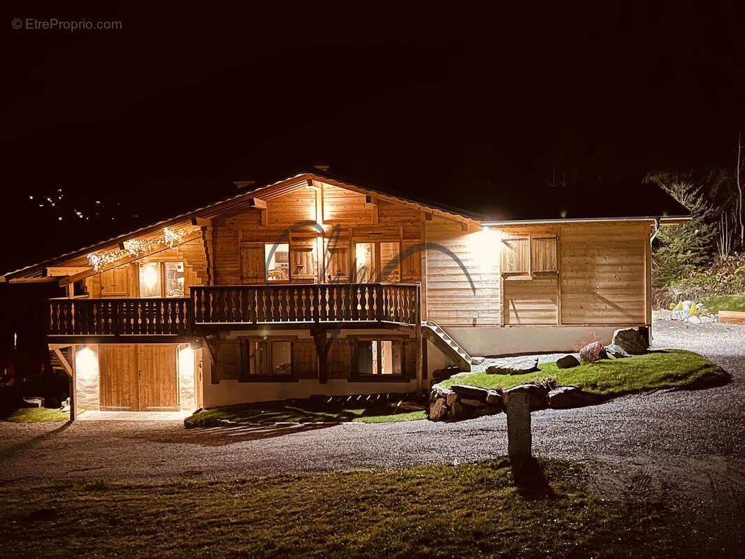 Maison à LES HOUCHES