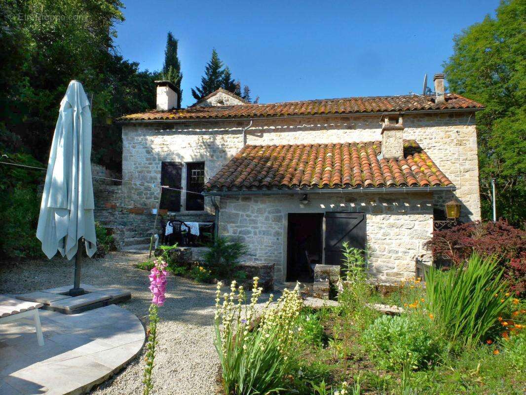 Maison à CAYLUS