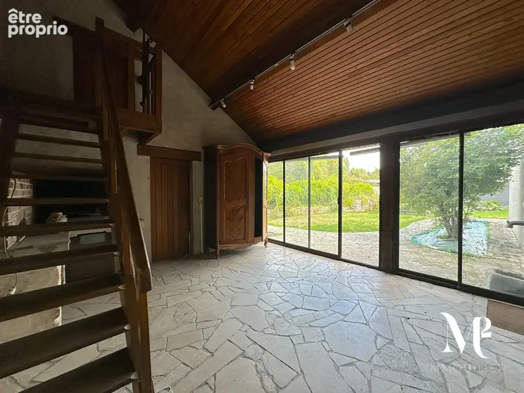 Maison de caractère - 270 m² - Terrain de 560m² - photo 12