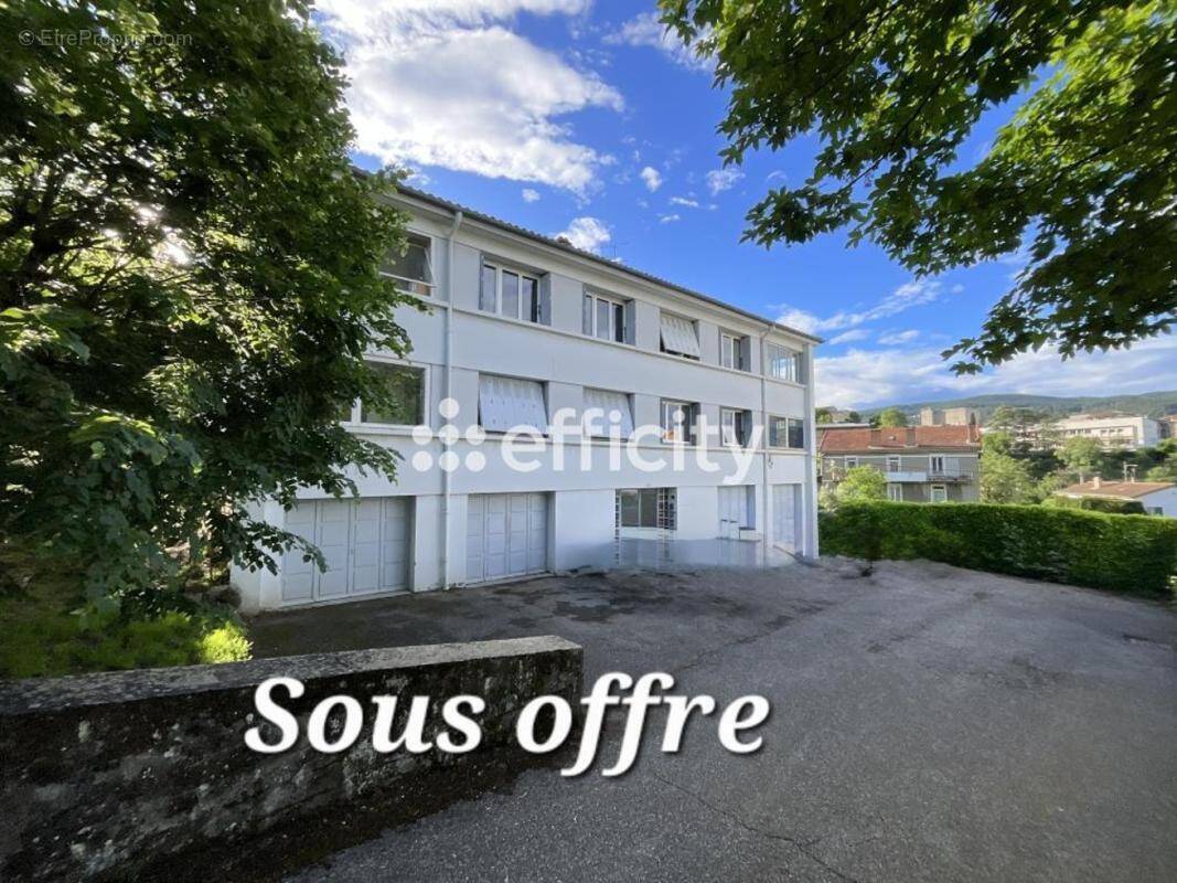 Appartement à PRIVAS