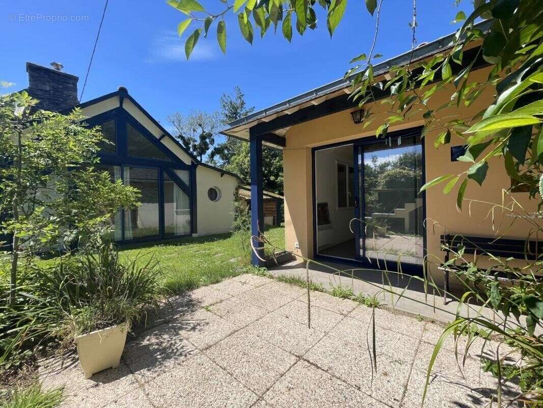 Maison à SERENT