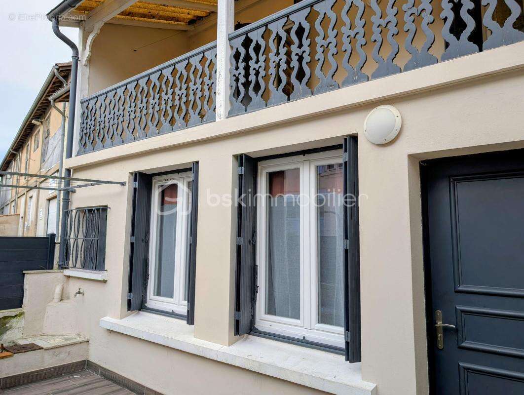 Maison de ville 90 m² avec fort potentiel locatif ! - photo 2