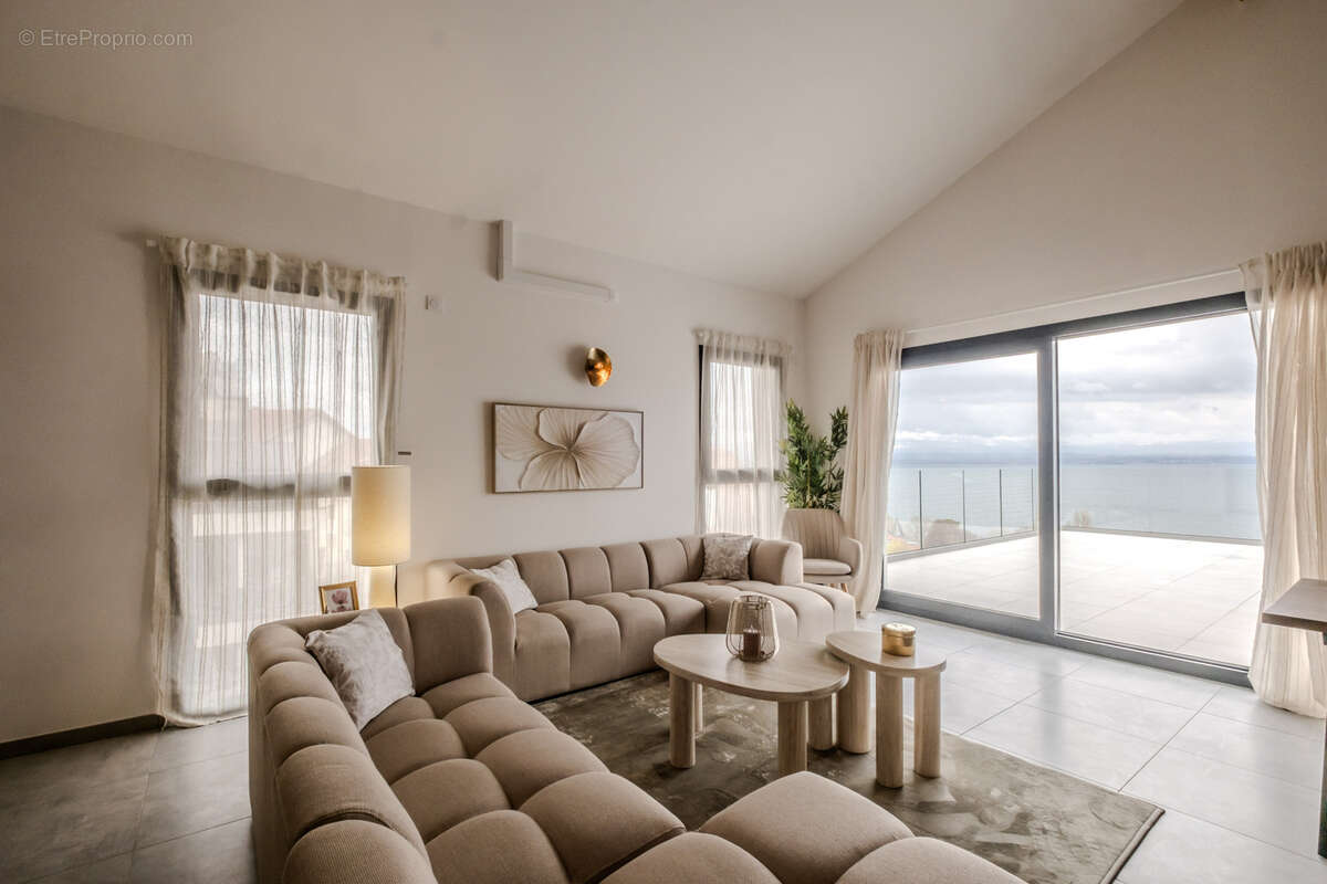 Appartement à EVIAN-LES-BAINS