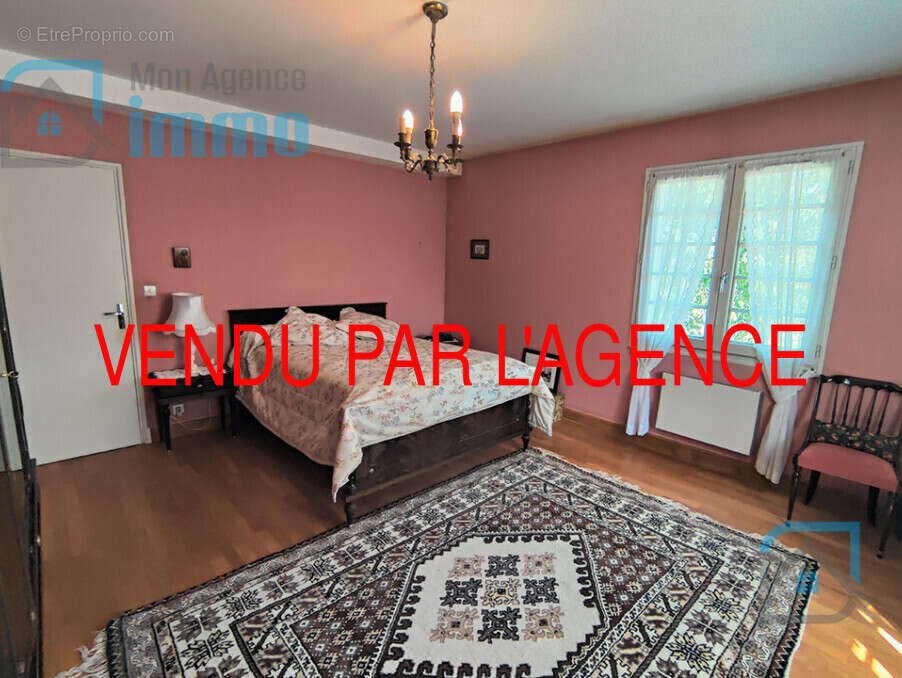 Maison à MEHUN-SUR-YEVRE