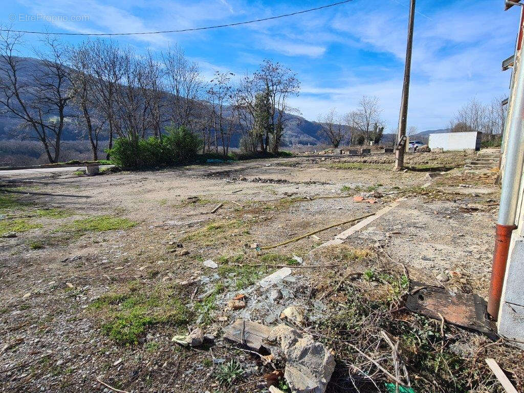 Appartement à SAINT-PAUL-DE-JARRAT