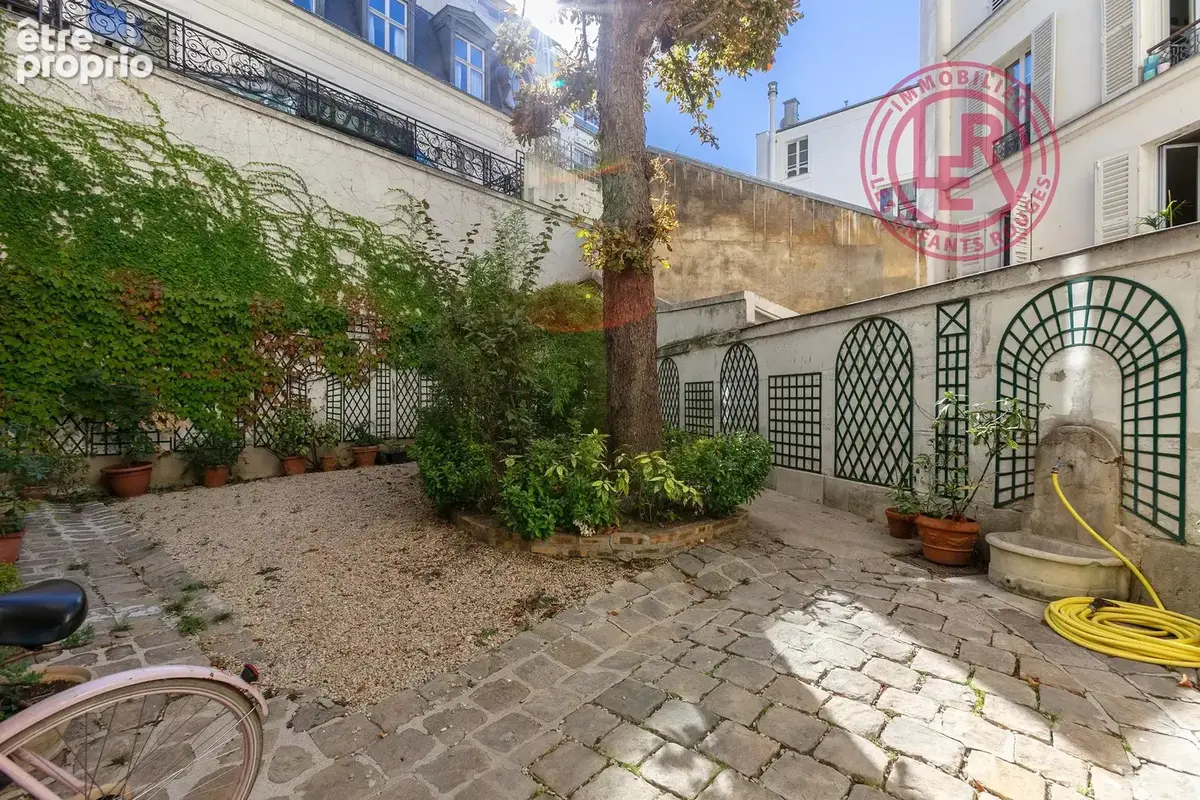 Paris 4ème - Arsenal - Appartement de 3 pièces rénové avec vue dégagée - photo 11