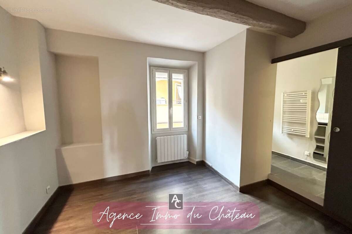 Appartement à PUGET-VILLE