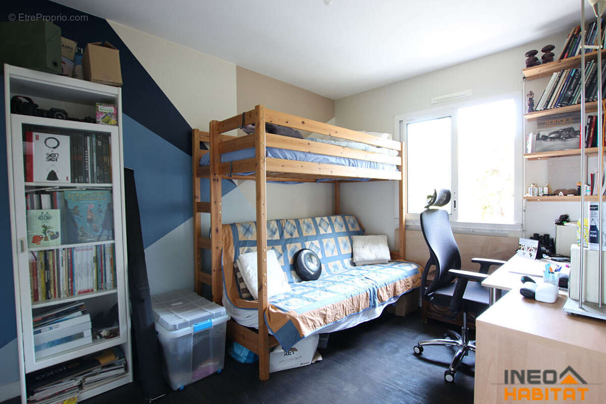 Maison à BOURG-DES-COMPTES