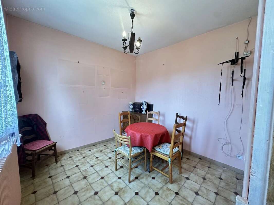 Maison à EZANVILLE