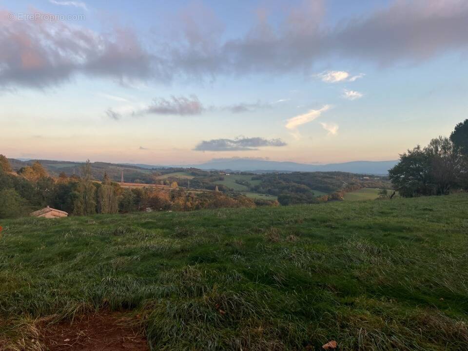 Terrain à CASTRES