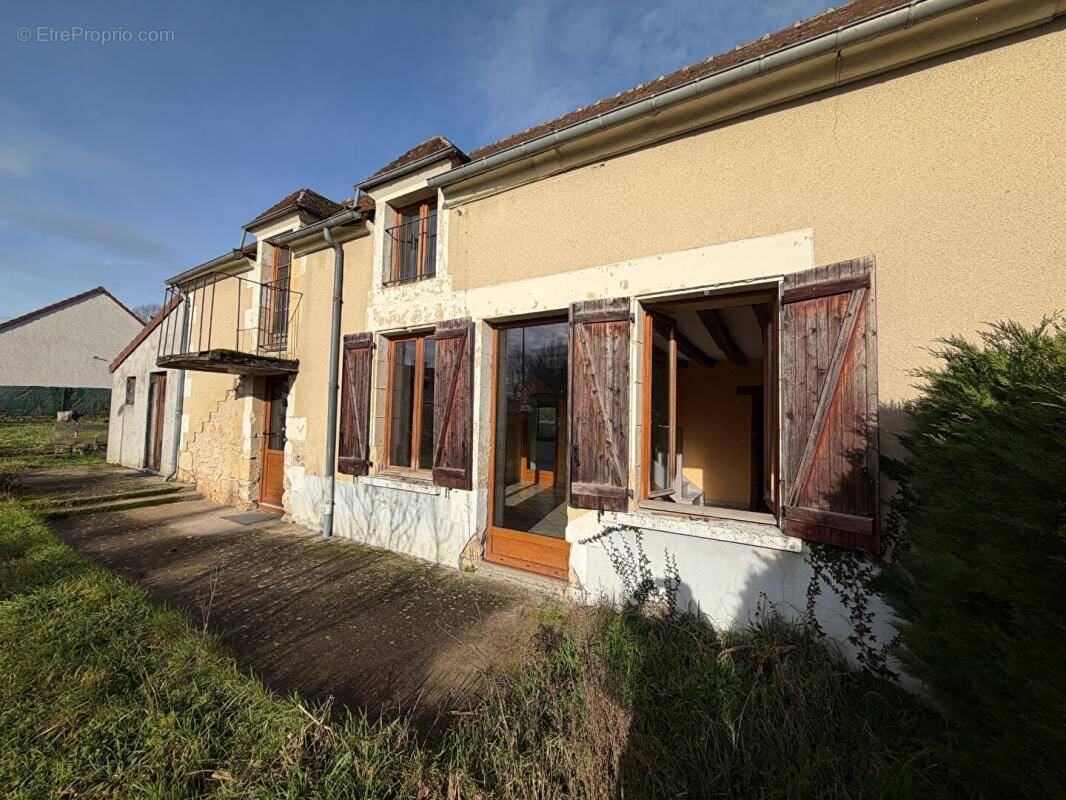 Maison à COULANGES-LES-NEVERS